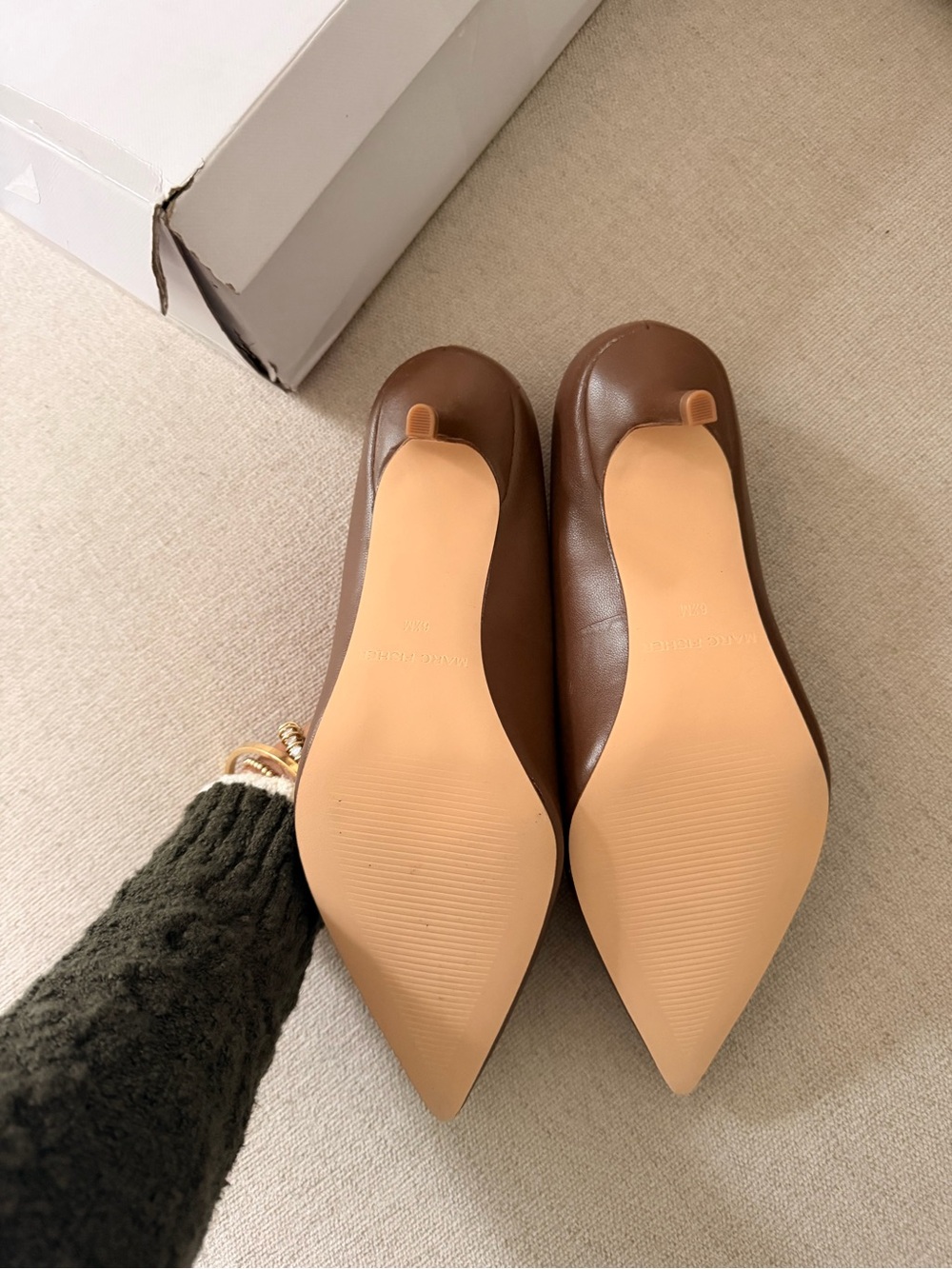 Marc Fisher Alola Brown Leather Pointed Toe Pumps 6.5 - Picture 4 of 6
